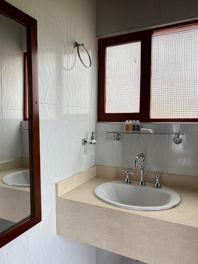 Hotel Refugio Santa Ines Aquitania Chambre photo